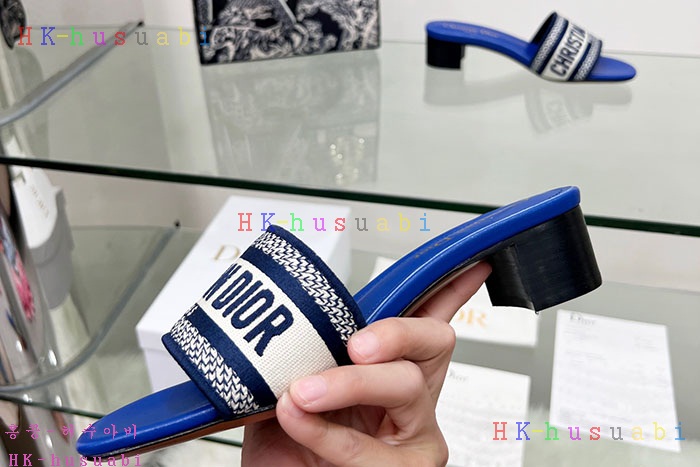 NEW 디올 샌들 신상 DR 677410
