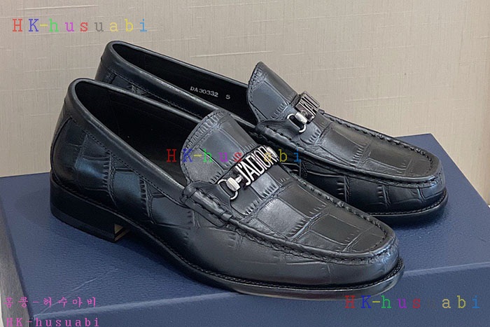 NEW 디올 신발 신상 DR 677429