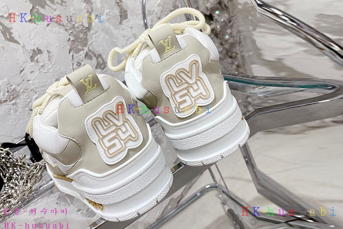 NEW 루이비통 스니커즈 신상 LV 4625006