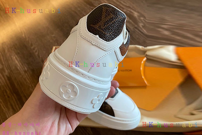 NEW 루이비통 스니커즈 신상 LV 4623443