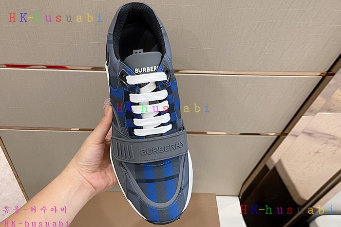 NEW 버버리 스니커즈 신상 B 666622