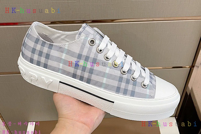 NEW 버버리 스니커즈 신상 B 655213