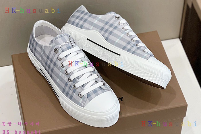 NEW 버버리 스니커즈 신상 B 655213