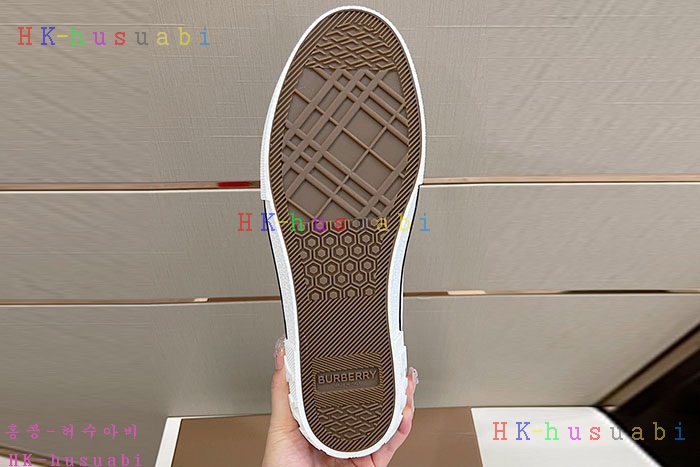 NEW 버버리 스니커즈 신상 B 655213