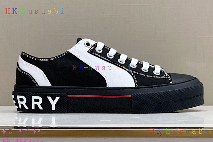 NEW 버버리 스니커즈 신상 B 655215