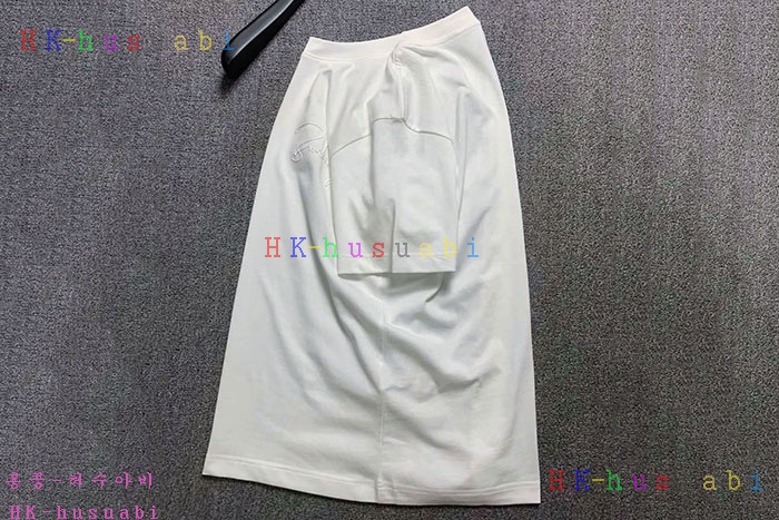NEW 버버리 반팔티 신상  B 922306