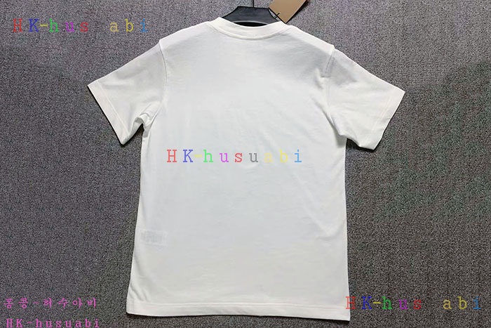 NEW 버버리 반팔티 신상  B 922306