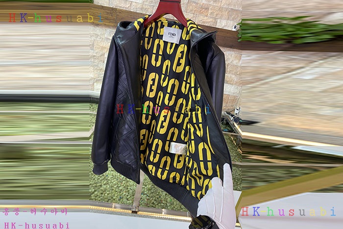 NEW 펜디 가죽 자켓 신상 F 924402