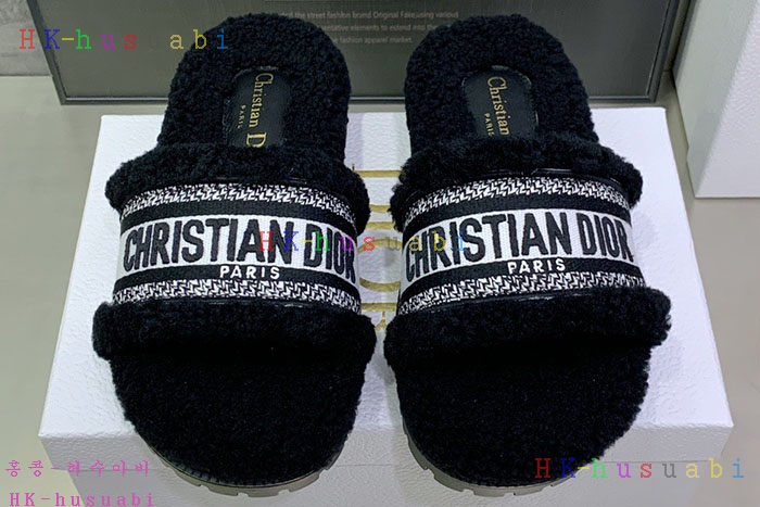 NEW 디올 신발 신상 DR 824551