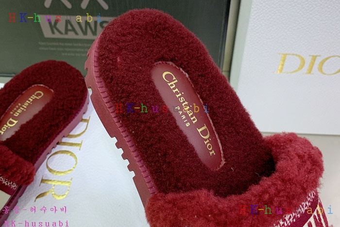 NEW 디올 신발 신상 DR 824553