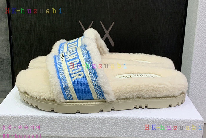NEW 디올 신발 신상 DR 824560