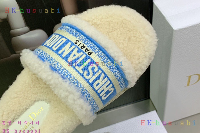 NEW 디올 신발 신상 DR 824560