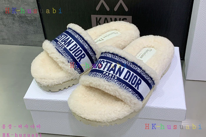 NEW 디올 신발 신상 DR 824561