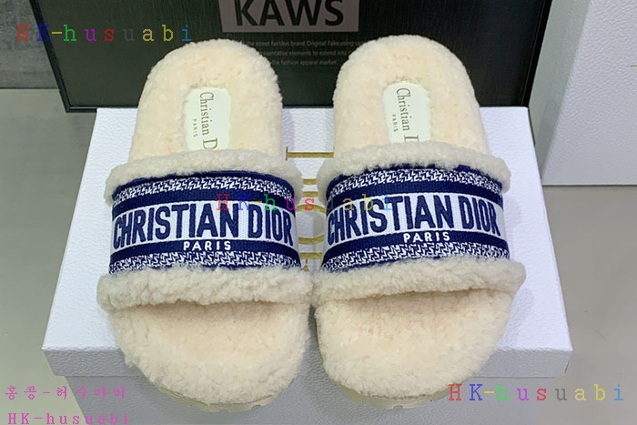 NEW 디올 신발 신상 DR 824561