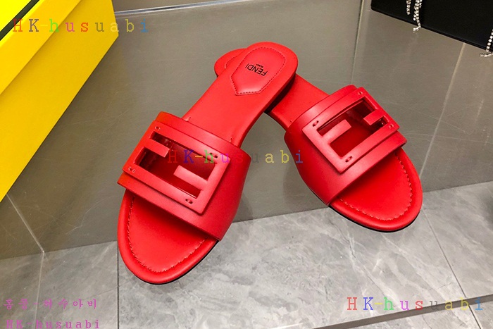 NEW 펜디 샌들 신상 FD 552400
