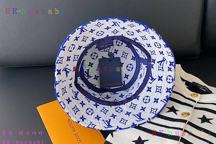NEW 루이비통 모자 신상 LV 552401
