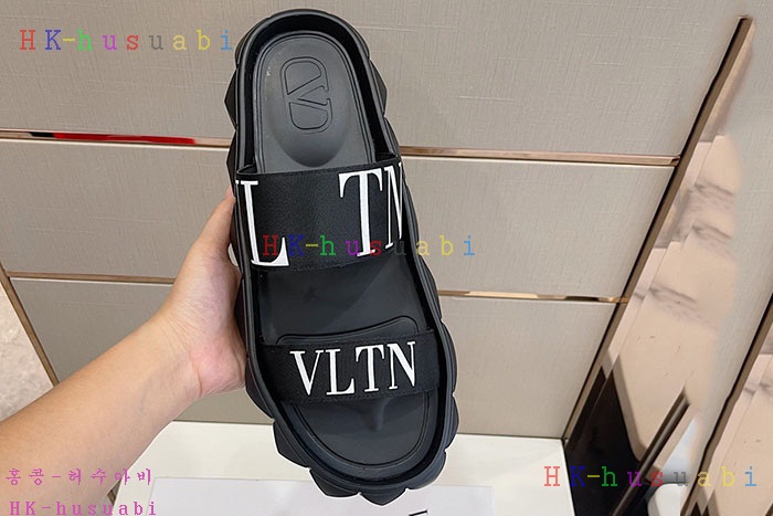 NEW 발렌티노 샌들 신상 V 778820