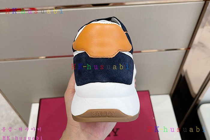 NEW 발리 스니커즈 신상 B 92401