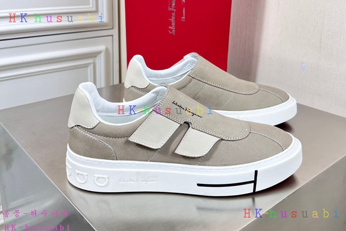 NEW 페라가모 스니커즈 신상 F 965331