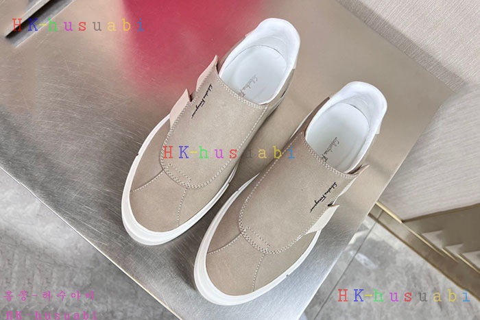 NEW 페라가모 스니커즈 신상 F 965331