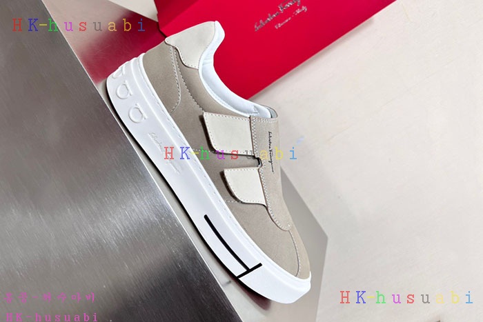 NEW 페라가모 스니커즈 신상 F 965331