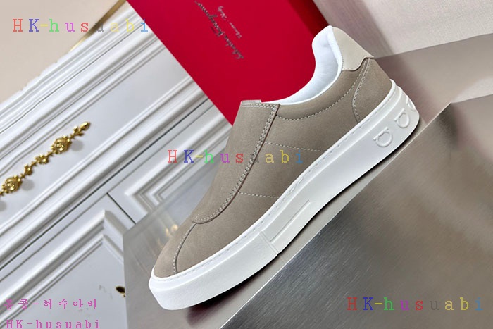 NEW 페라가모 스니커즈 신상 F 965331