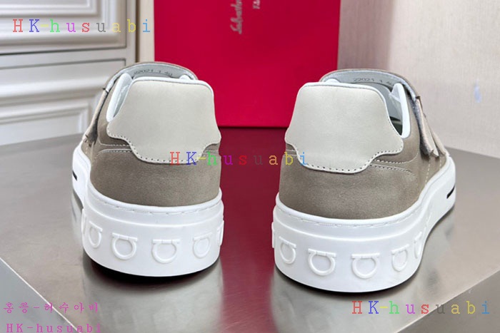NEW 페라가모 스니커즈 신상 F 965331