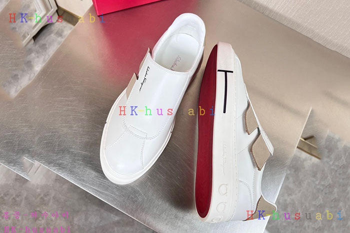NEW 페라가모 스니커즈 신상 F 965336