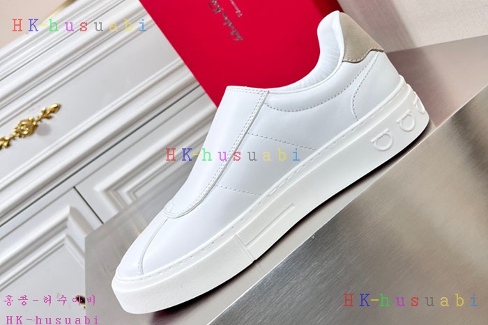 NEW 페라가모 스니커즈 신상 F 965336