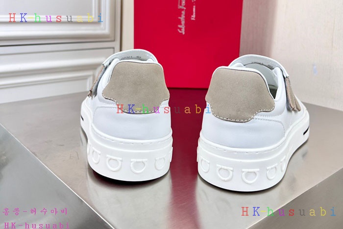 NEW 페라가모 스니커즈 신상 F 965336