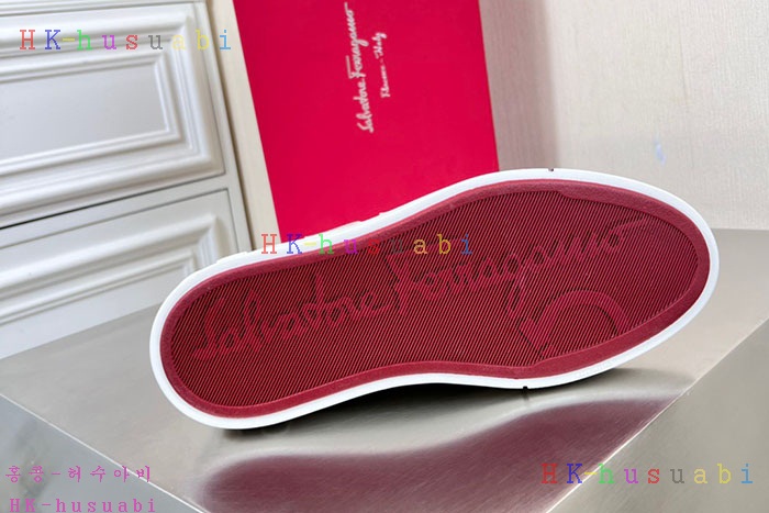NEW 페라가모 스니커즈 신상 F 965338