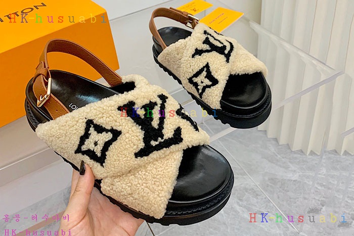 NEW 루이비통 신발 신상 LV 957816