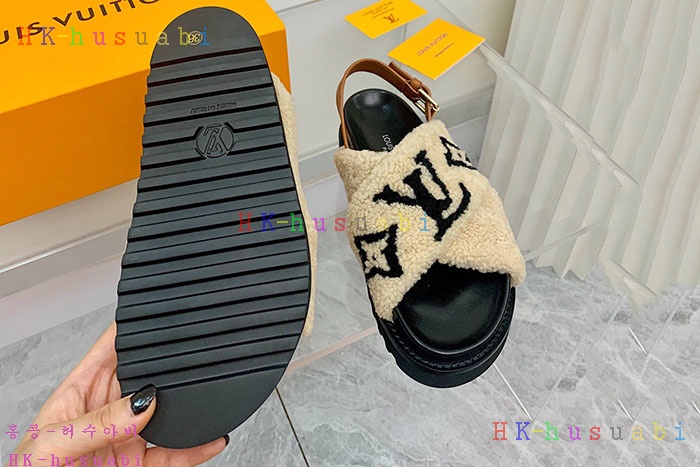 NEW 루이비통 신발 신상 LV 957816