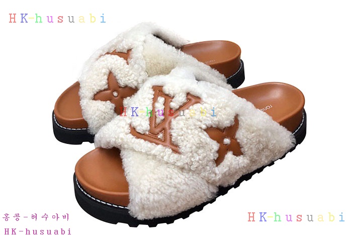 NEW 루이비통 신발 신상 LV 957825