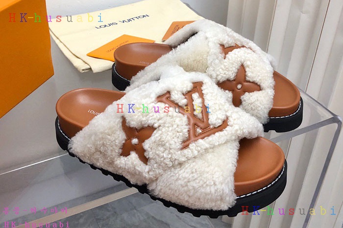NEW 루이비통 신발 신상 LV 957825