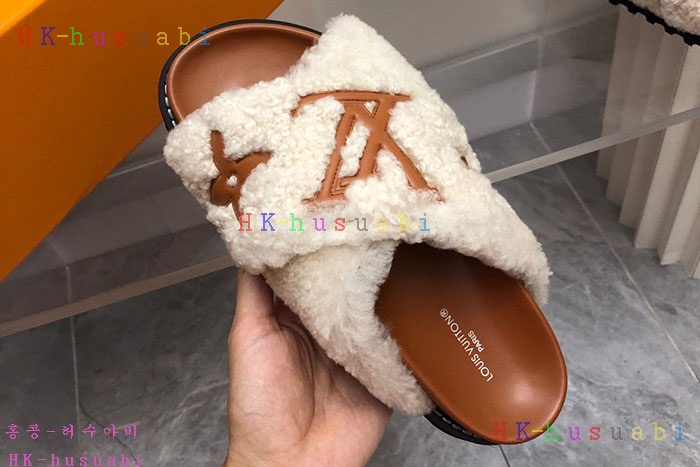 NEW 루이비통 신발 신상 LV 957825