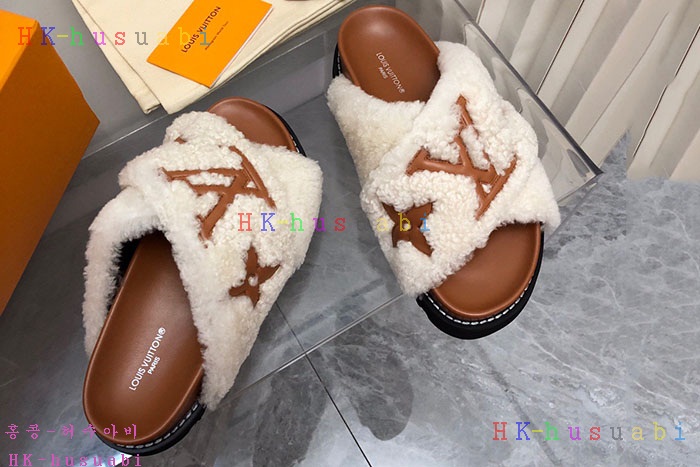 NEW 루이비통 신발 신상 LV 957825