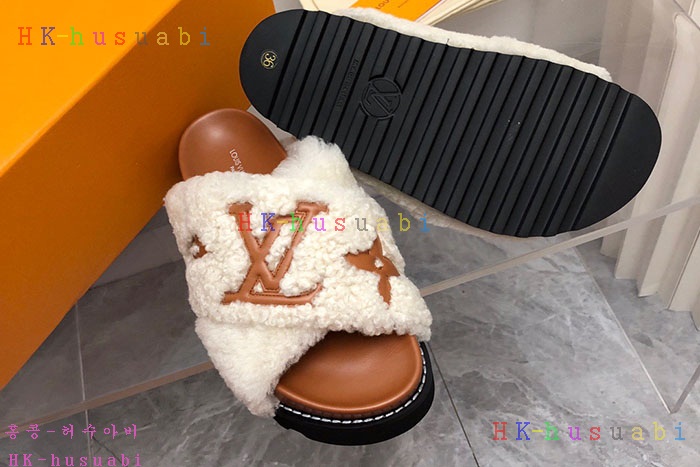 NEW 루이비통 신발 신상 LV 957825