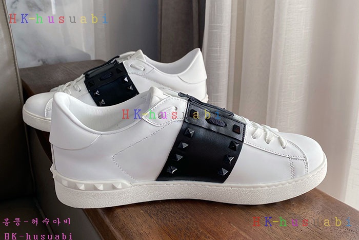 NEW 발렌티노 스니커즈 신상 V 978804