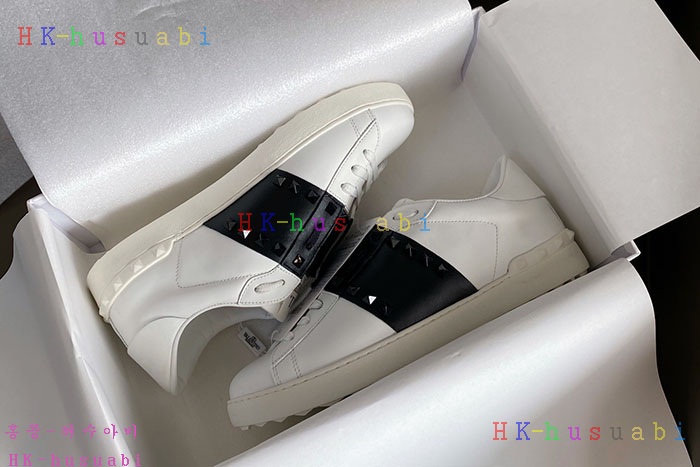 NEW 발렌티노 스니커즈 신상 V 978804
