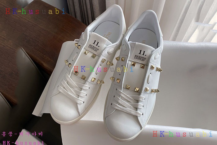 NEW 발렌티노 스니커즈 신상 V 978809