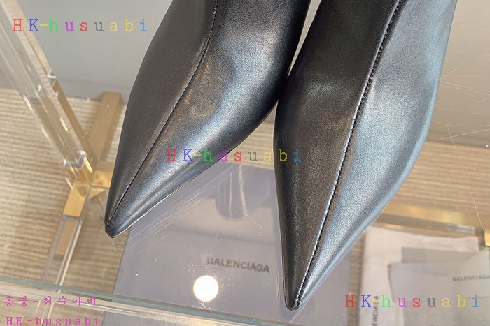 NEW 발렌시아가 부츠 신상 B 854218