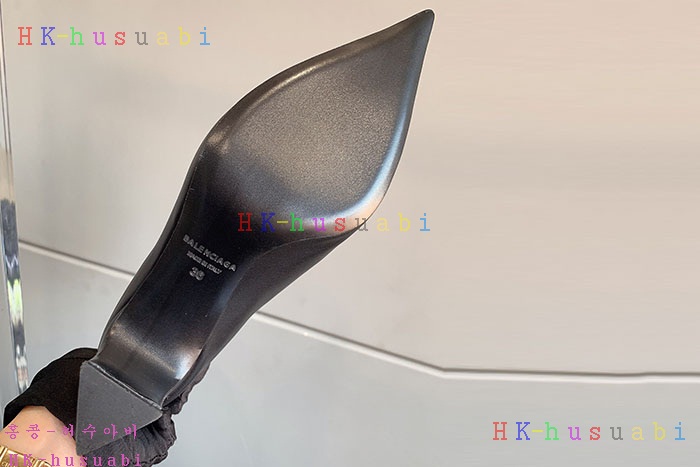 NEW 발렌시아가 부츠 신상 B 854218