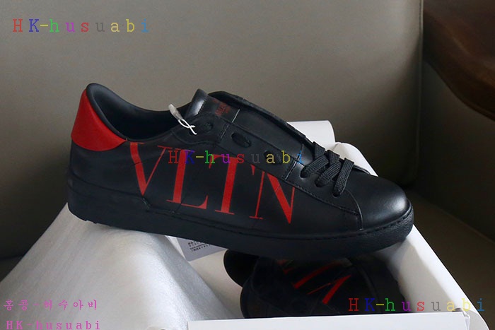 NEW 발렌티노 스니커즈 신상 V 9340021
