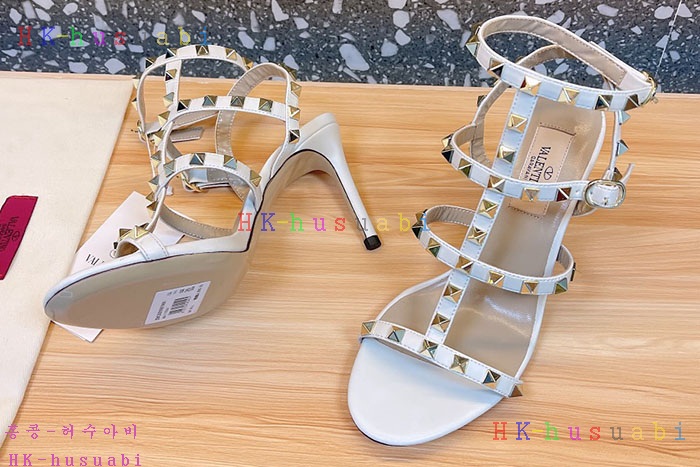 NEW 발렌티노 샌들 신상 V 9340503
