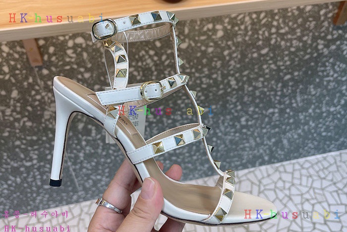 NEW 발렌티노 샌들 신상 V 9340503