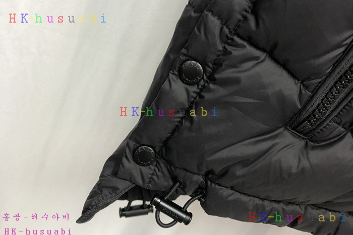 NEW 프라다 패딩조끼 신상 P 965344