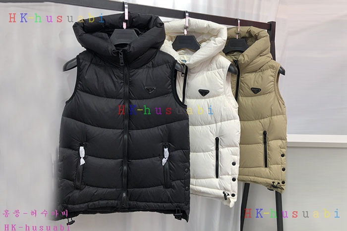 NEW 프라다 패딩조끼 신상 P 965344