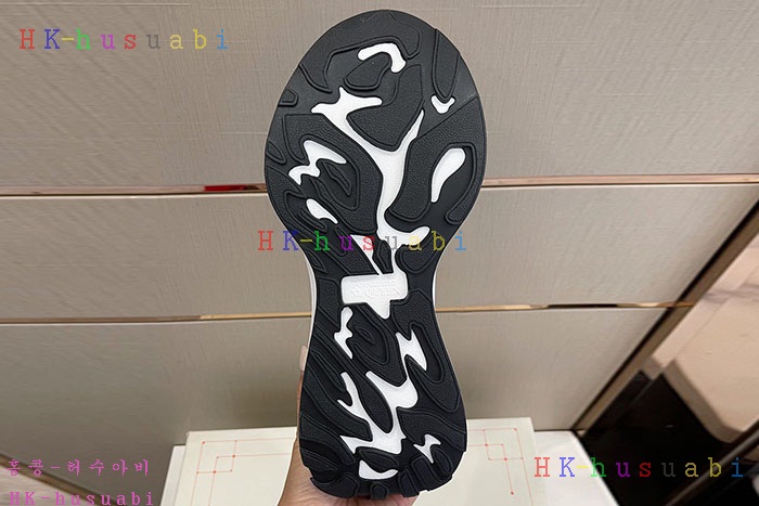 NEW 알렉산더맥퀸 스니커즈 신상 MQ 965337