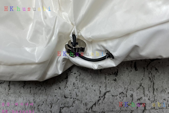 NEW 몽클레어 패딩 신상 M 755027